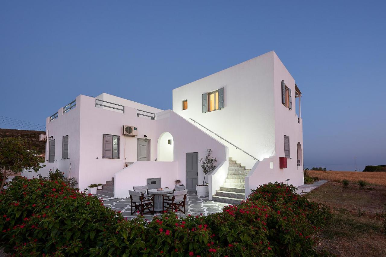 Muses Rooms Milos Provatas Bagian luar foto