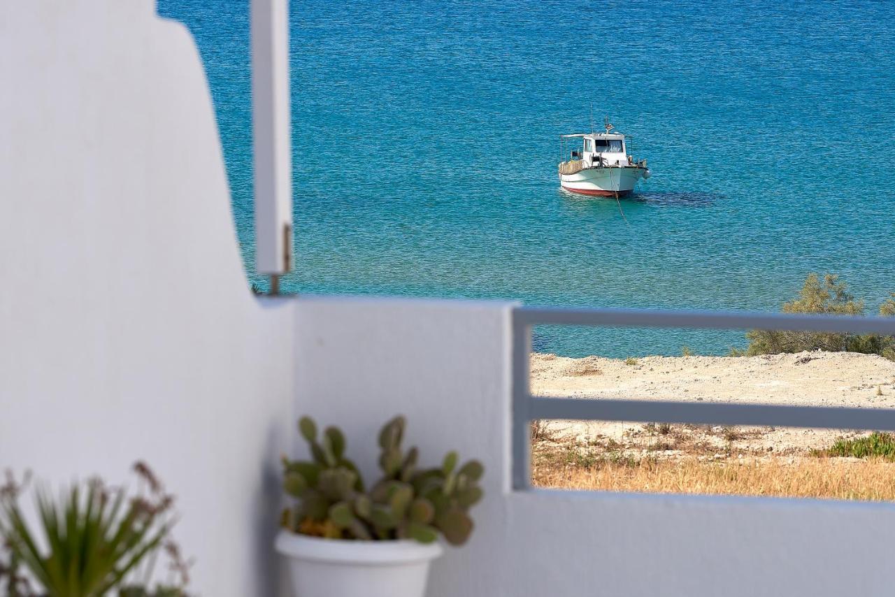 Muses Rooms Milos Provatas Bagian luar foto